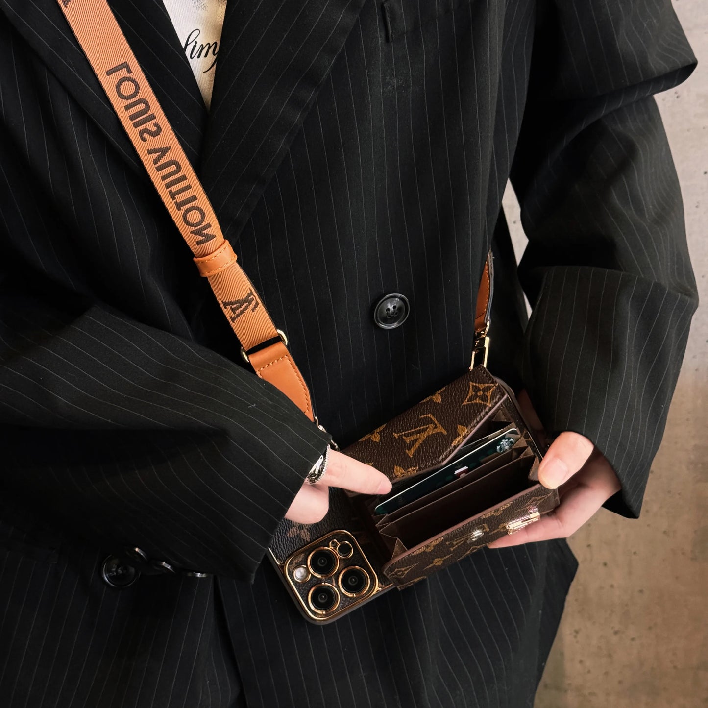 2025 New Classic Luxury Card Holder Phone Case 💎📱06