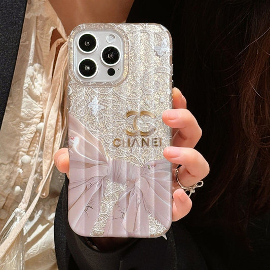 Elegantní elegance: Luxusní pouzdro pro iPhone zdobené perly
