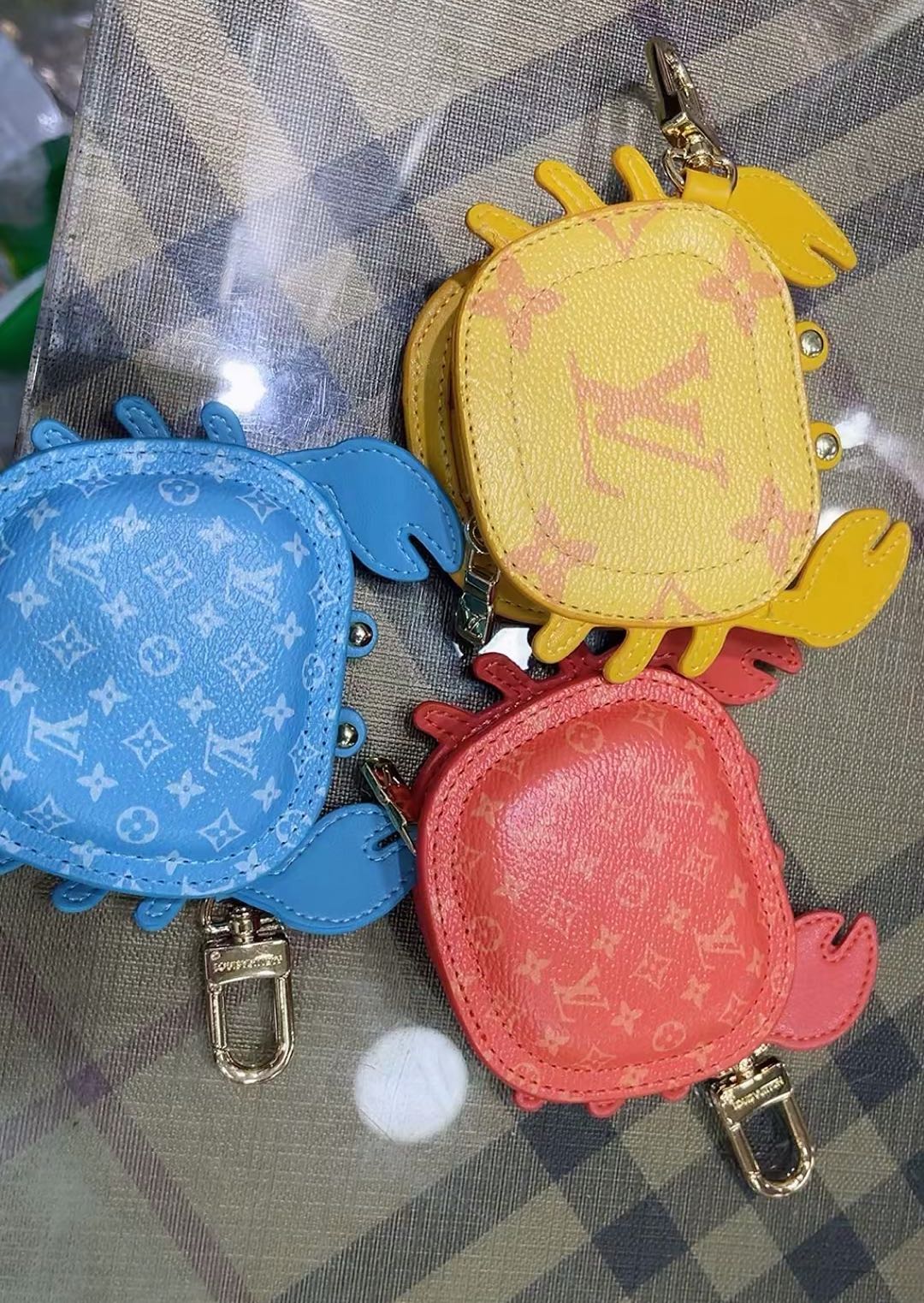 Luxury Mini Pouch – Earphone & Accessory Organizer